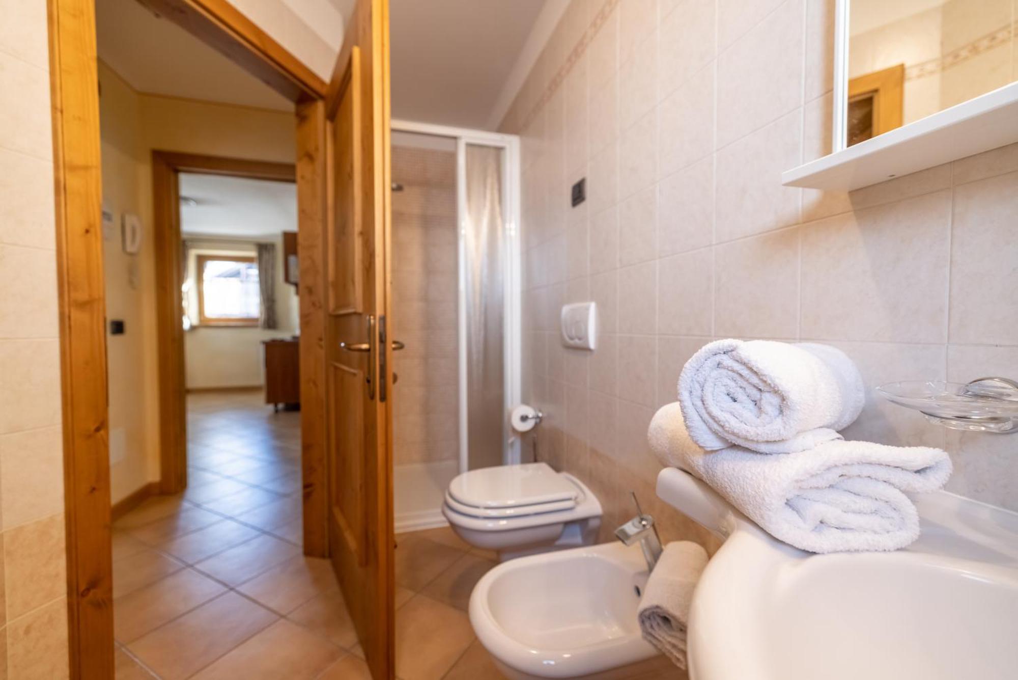 Baita Nicolo Livigno Rom bilde
