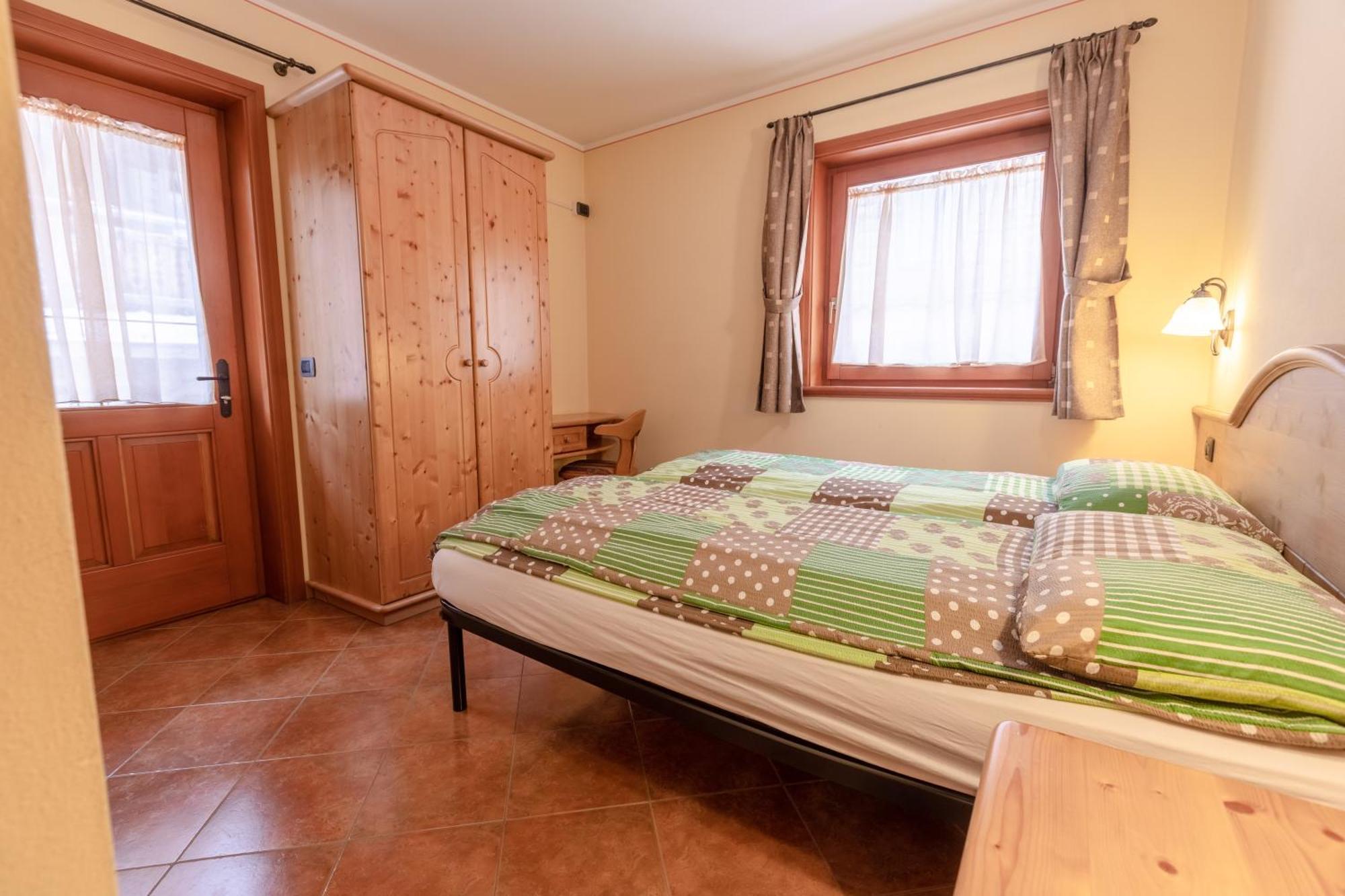 Baita Nicolo Livigno Rom bilde